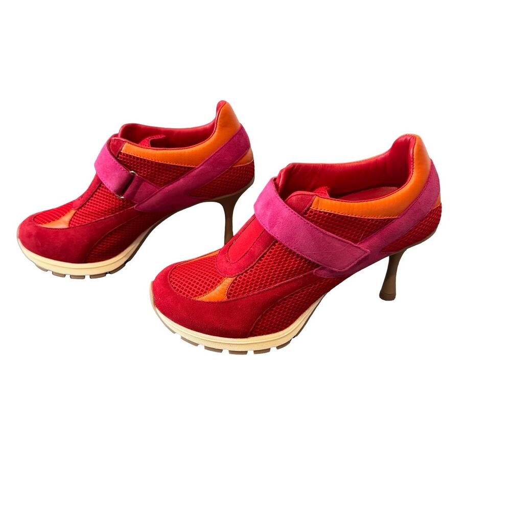 Sneex The Tepper Hy-Heel in Red Limited Edition Size 7, Like New Condition - Picture 2 of 6